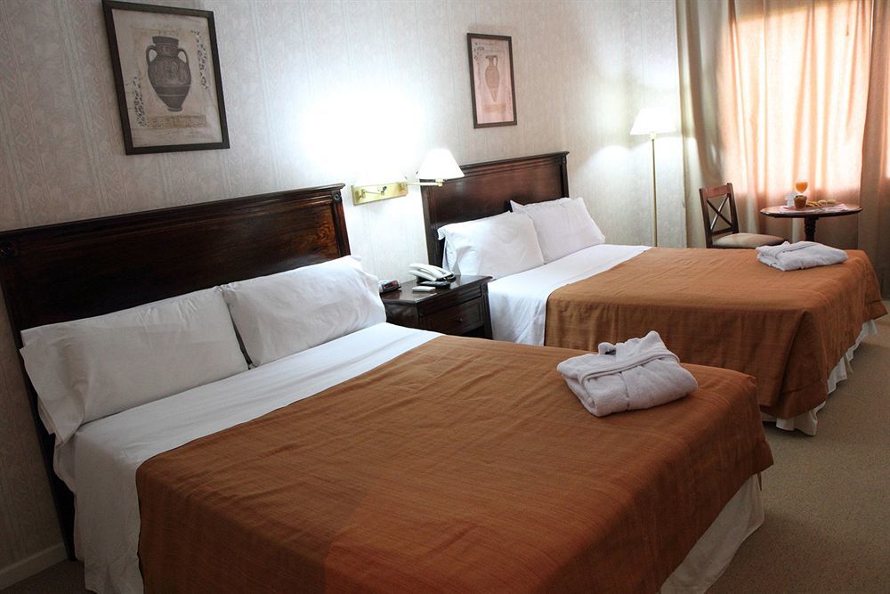 Wyndham Garden Campana Hotel Buitenkant foto