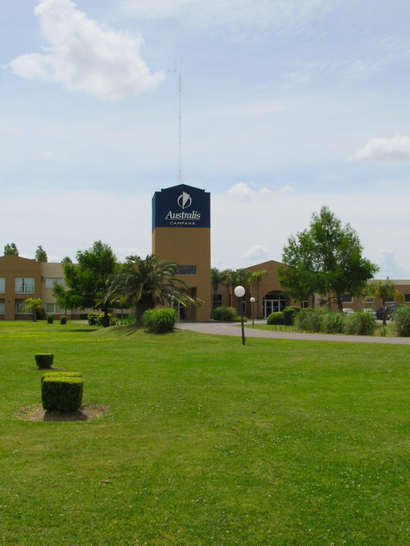 Wyndham Garden Campana Hotel Buitenkant foto